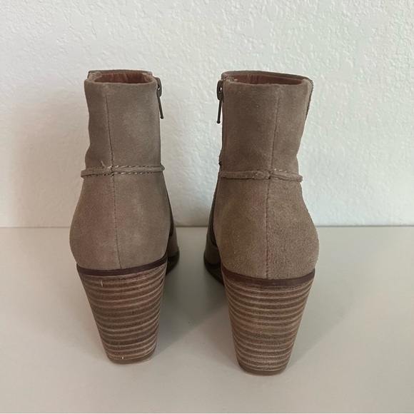 2/$30 Lucky Brand Suede Booties Tan Size 7 - Picture 5 of 12